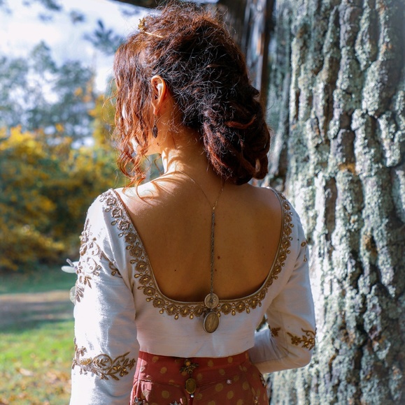 Meet your Posher, Fae. - Picture 2 of 7